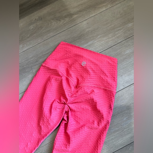 Born Primitive Leggings | Pink Paragon / Yoga Pants | Size Small - Picture 7 of 9